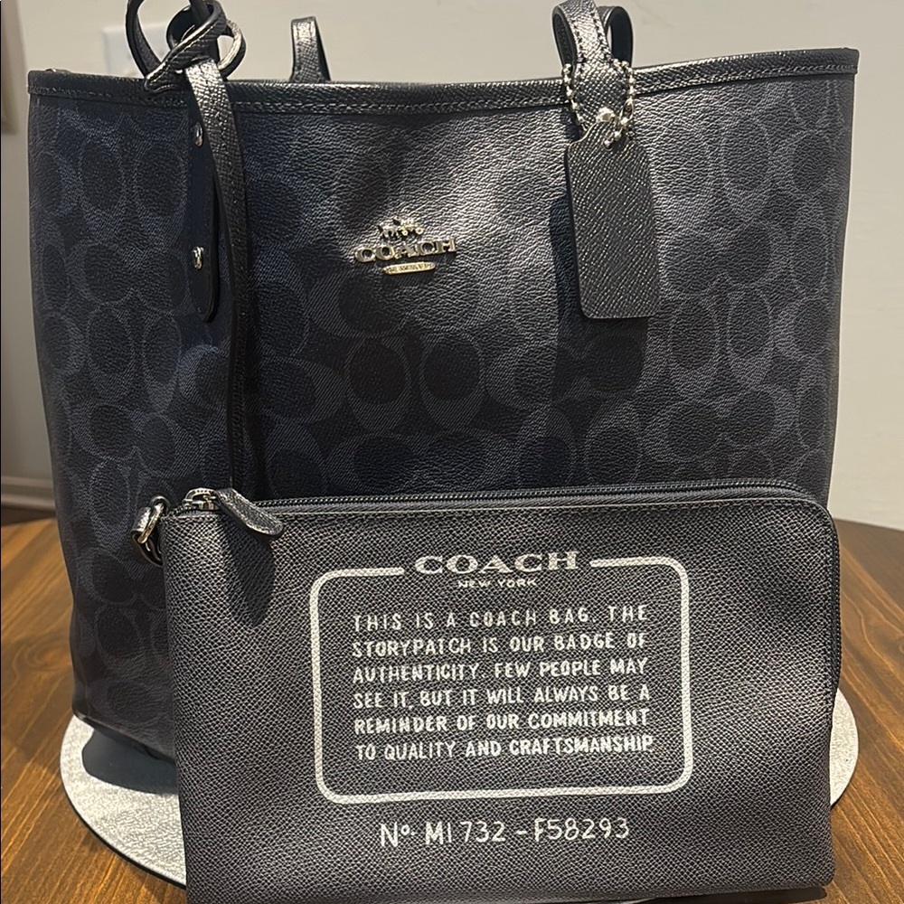 Coach Signature Reversible  Textured Leather Tote - Picture 5 of 5